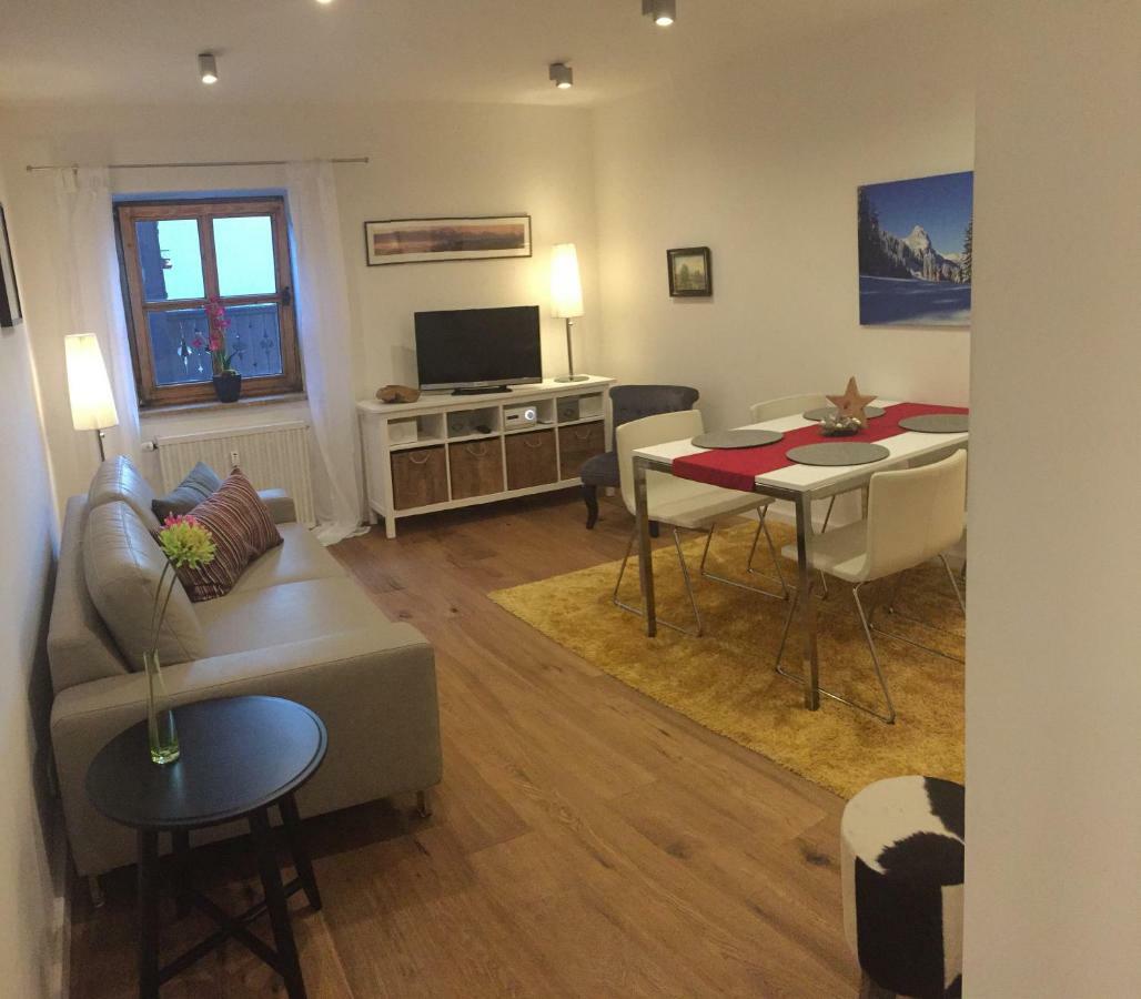 Ferienwohnung Kramergasse การ์มิช-พาร์เทนเคียร์เชน ภายนอก รูปภาพ